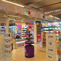 Big Bazaar - Retail design Big Bazaar Thane - Hair and makeup