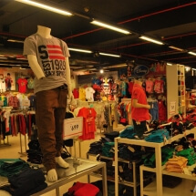 Big Bazaar - Retail design Big Bazaar Thane - Kids' Apparel