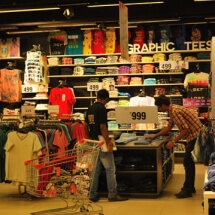 Big Bazaar - Retail design Big Bazaar Thane - Men's Casuals