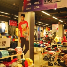 Big Bazaar - Retail design Big Bazaar Thane - Men's apparel